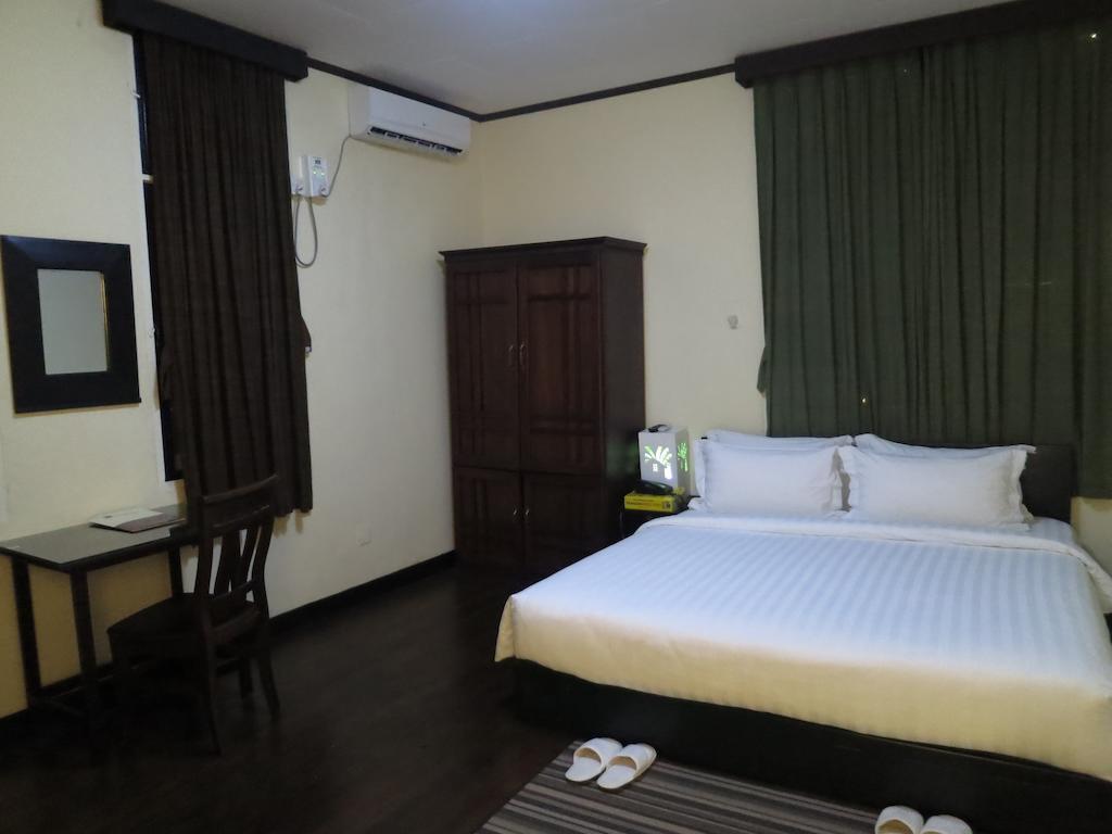 Garden Home Bed And Breakfast Yangon Room photo